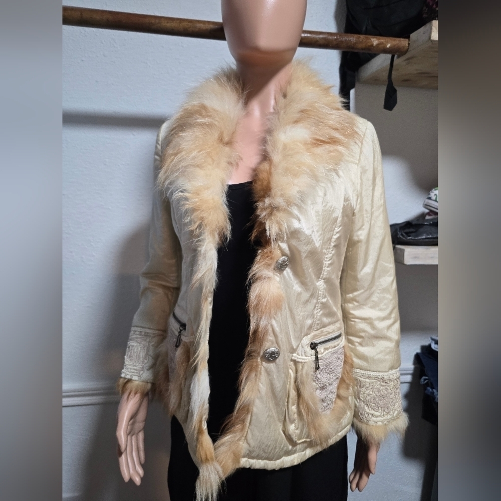 Vintage And Elegant Tan Faux Fur Trim Teddy Jacket